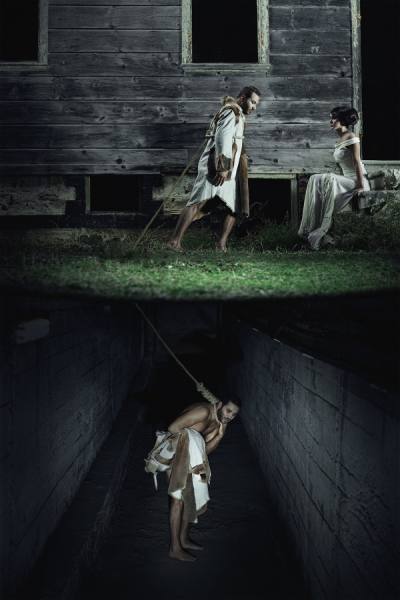 Photograph Murathan Ozbek Ungrudgingly on One Eyeland